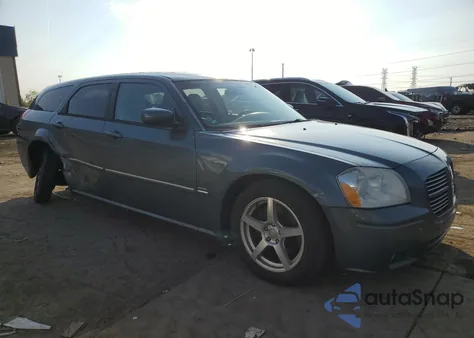 2005 Dodge Magnum R/T z USA, uszkodzony, nr VIN 2D4GV58205H587177